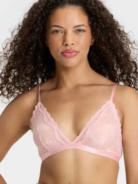 Wild Fable  Delicate Lace Triangle Bralette Light M